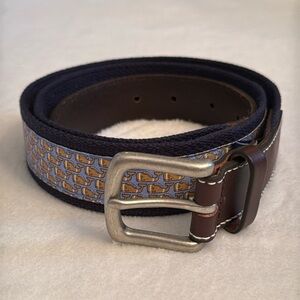 {VV} Vineyard Vines | Football Micro Whale Print Canvas Club Belt (36)